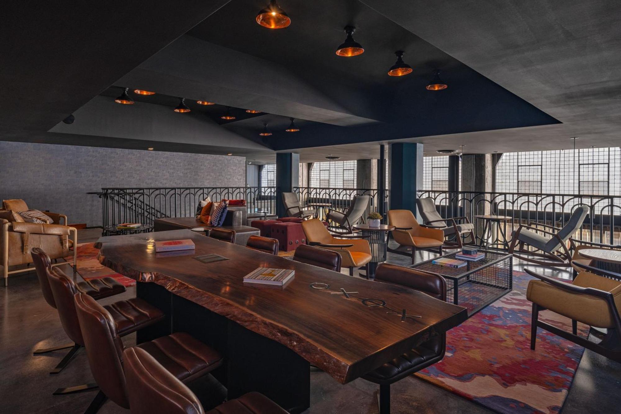 Moxy Phoenix Downtown Экстерьер фото