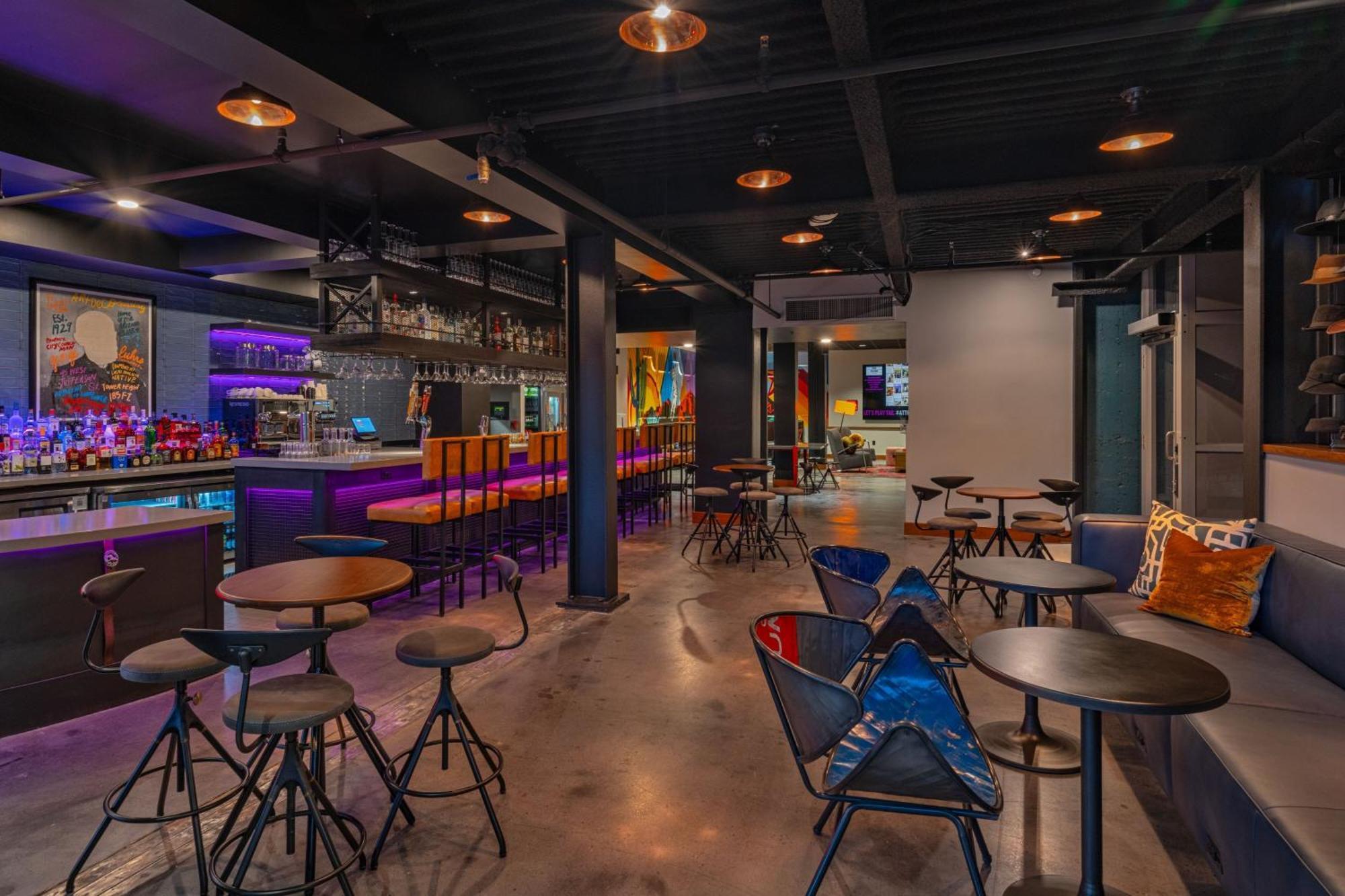 Moxy Phoenix Downtown Экстерьер фото