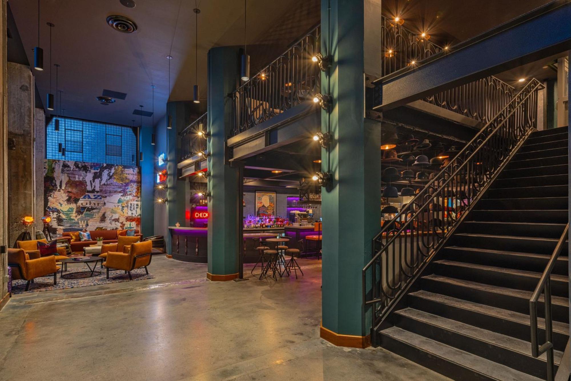 Moxy Phoenix Downtown Экстерьер фото