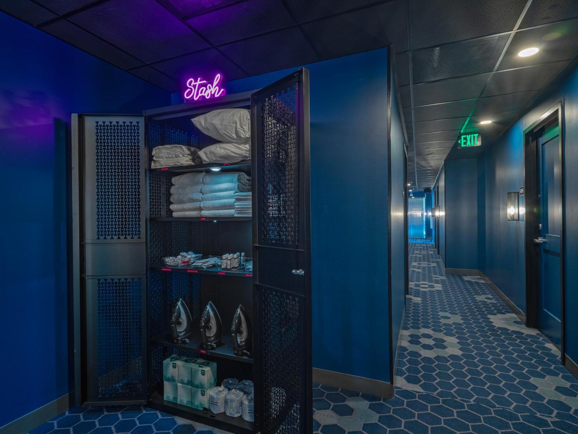 Moxy Phoenix Downtown Экстерьер фото